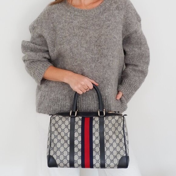 Authentic Preowned Vintage Gucci Navy Boston Bag - Picture 2 of 16